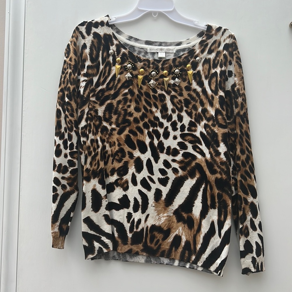 Boston Proper Leopard Animal Print Long Sleeve Silvers Gold Accents Sweater